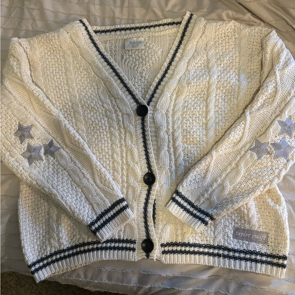 Taylor Swift Foklore Cardigan(from August drop). Only worn to be tried on.